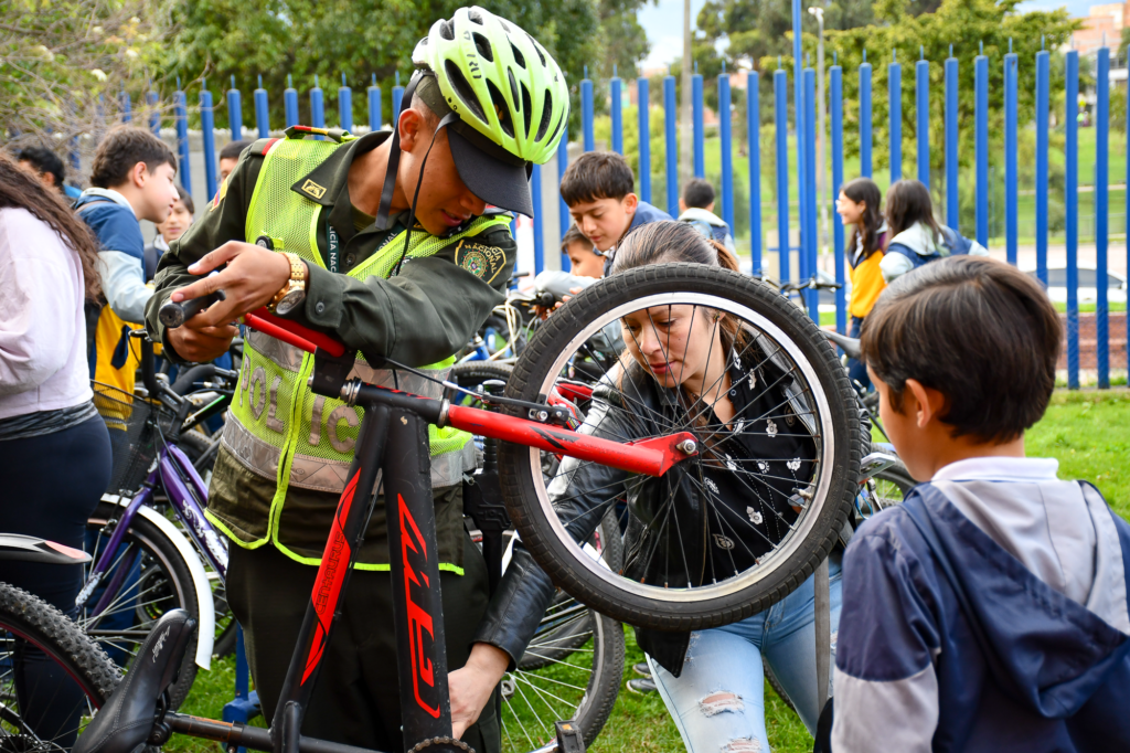 Nuestra Comunidad recibió capacitación sobre movilidad escolar