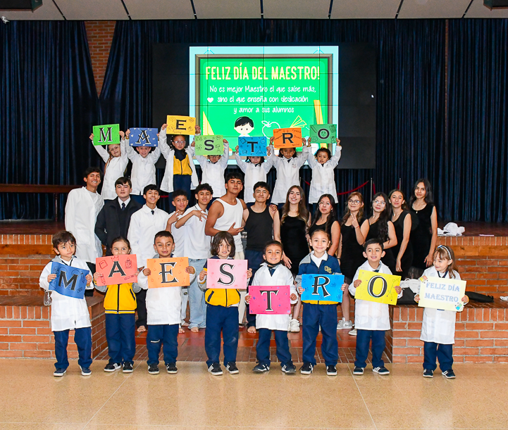 Con gratitud celebramos el Día del Maestro en el Colegio Santa Luisa