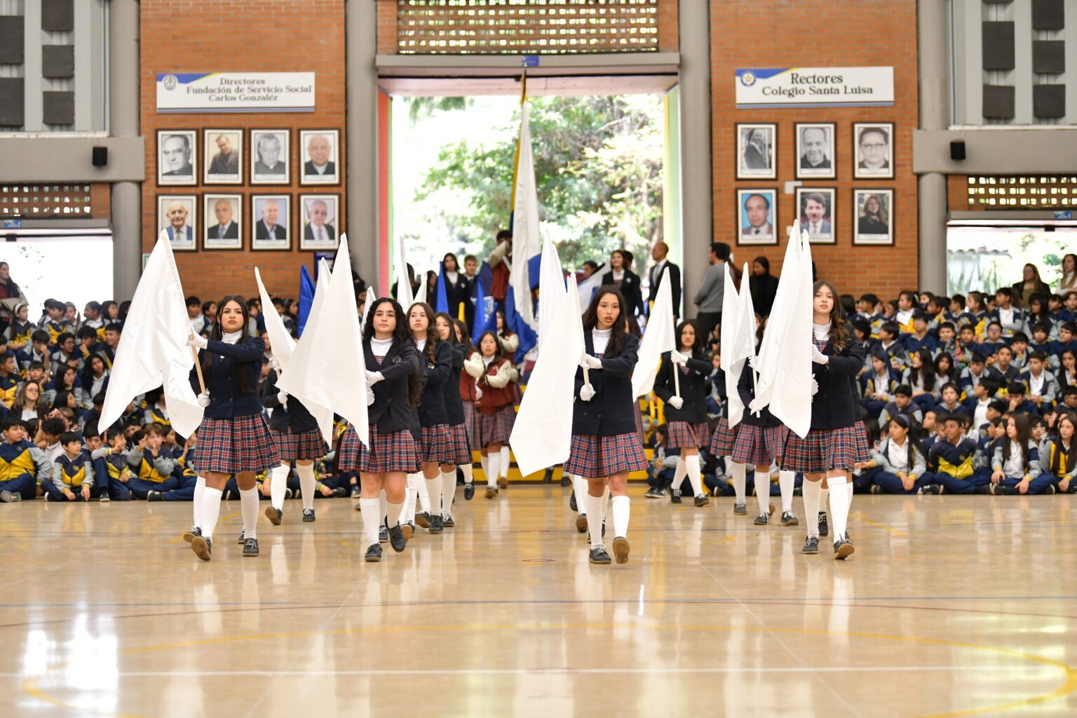 Ceremonia de Entrega de Símbolos: Promoción AETERNUM 2025 - Promoción VIKAIRUS 2026