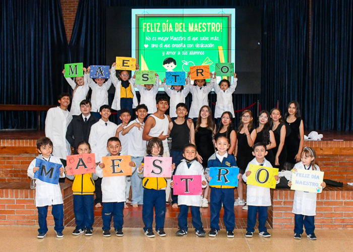Con gratitud celebramos el Día del Maestro en el Colegio Santa Luisa